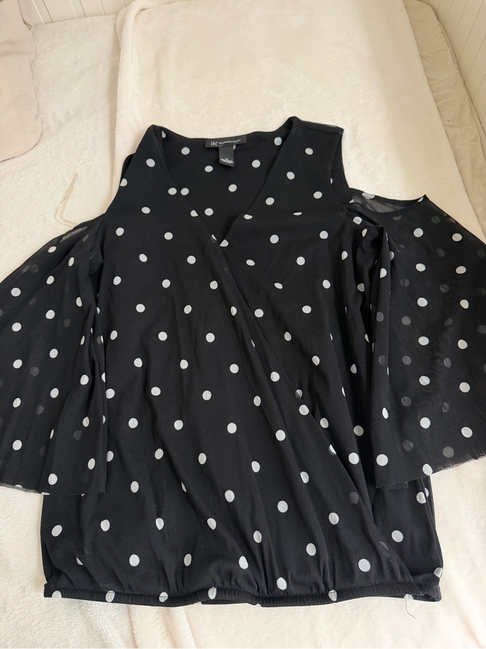 INC Black Polka Dot Cold-Shoulder V-Neck Women's Top